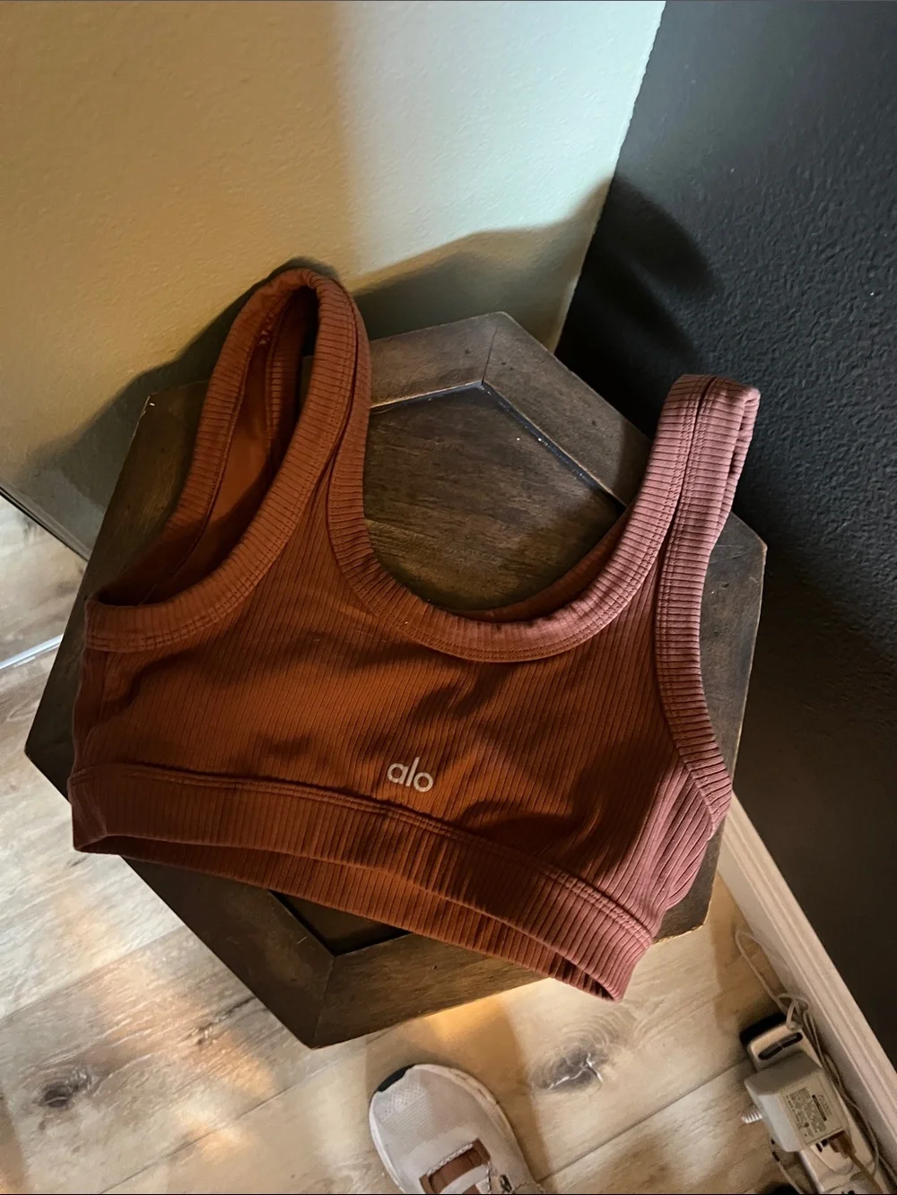 ALO Yoga, XS, Ribbed Crop Sports Bra in Terracotta Brown